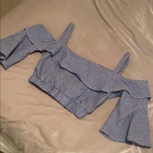 NWOT Pretty Little Thing off shoulder crop top